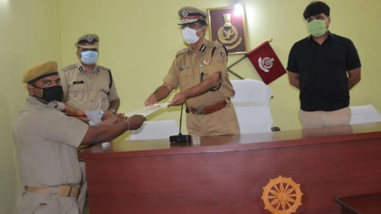 କୋଭିଡ୍‌ ଯୋଦ୍ଧାଙ୍କୁ ସମ୍ବର୍ଦ୍ଧିତ କଲେ ପୋଲିସ୍ ଡିଜି