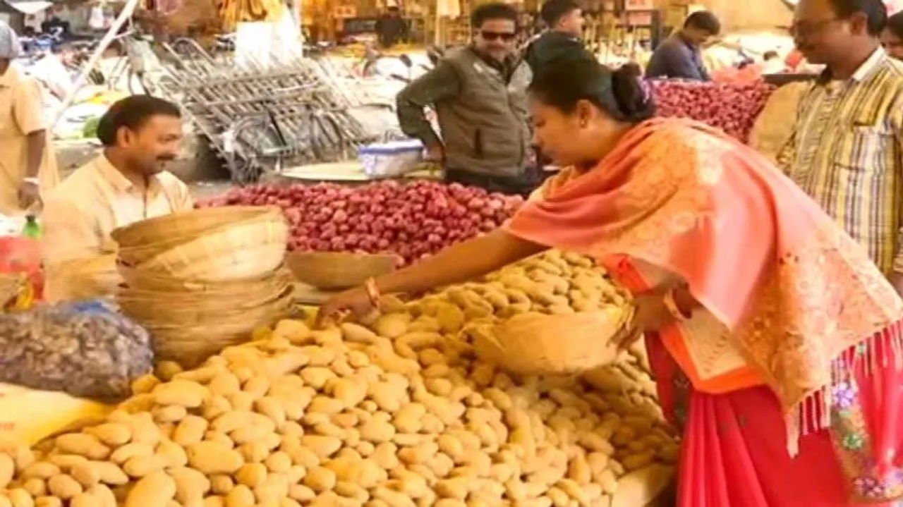 ପିଆଜ ପରେ ବଢ଼ିଲା ଆଳୁ ଟେନ୍‌ସନ