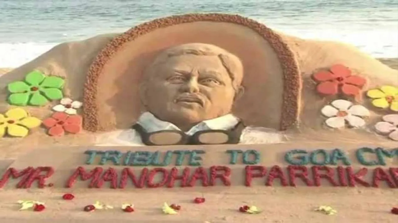 ବାଲୁକା କଳାରେ ପାରିକରଙ୍କୁ ଶ୍ରଦ୍ଧାଞ୍ଜଳି