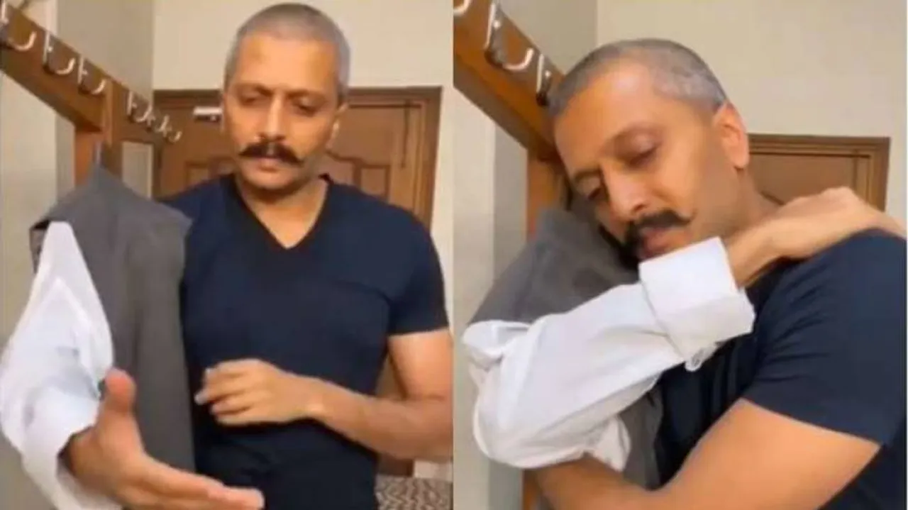 ବାପାଙ୍କ ଜନ୍ମଦିନରେ ହୃଦୟକୁ ଆନ୍ଦୋଳିତ କଲା ଭଳି ଭିଡିଓ ଶେୟାର କଲେ ବଲିଉଡ୍‌ ଷ୍ଟାର୍‌ ରିତେଶ ଦେଶମୁଖ