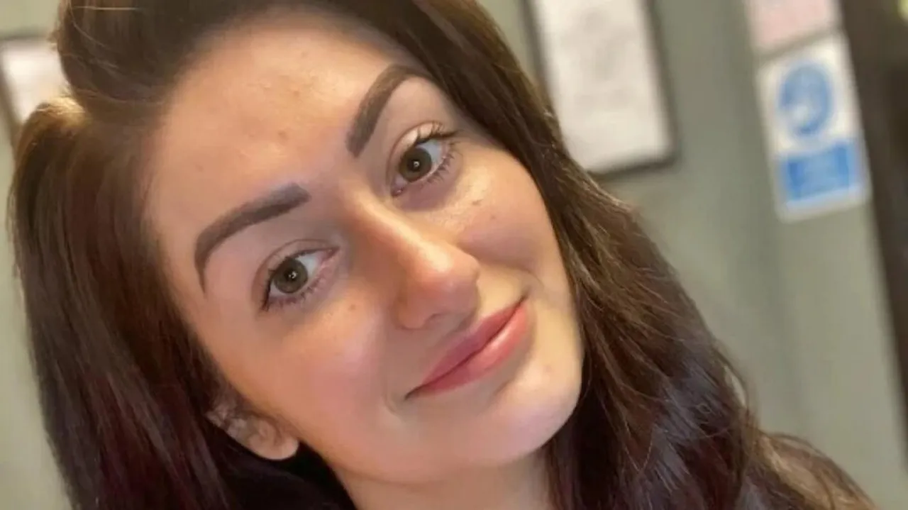 Mother And Daughter Ran Away From Beauty Parlour Without Payment