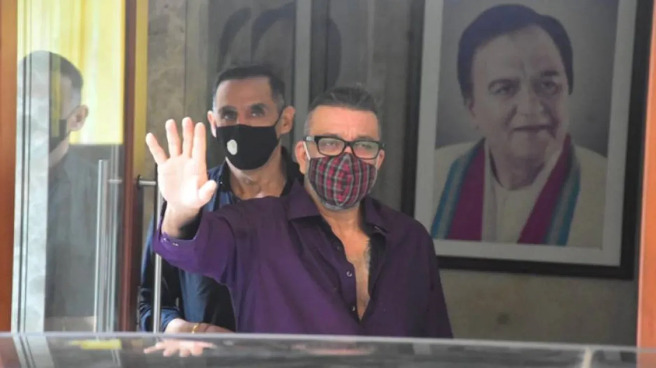 ସୁସ୍ଥ ହୋଇ ଘରକୁ ଫେରିଲେ ସଞ୍ଜୟ ଦତ୍ତ