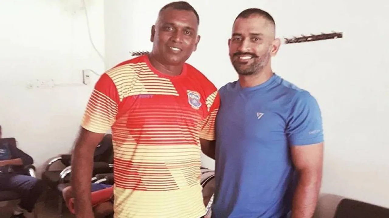 ସେଲ୍‌ଫି ନେଲା ଜୀବନ, ଘାଟିରୁ ଖସି ପଡ଼ିଲେ କ୍ରିକେଟର୍