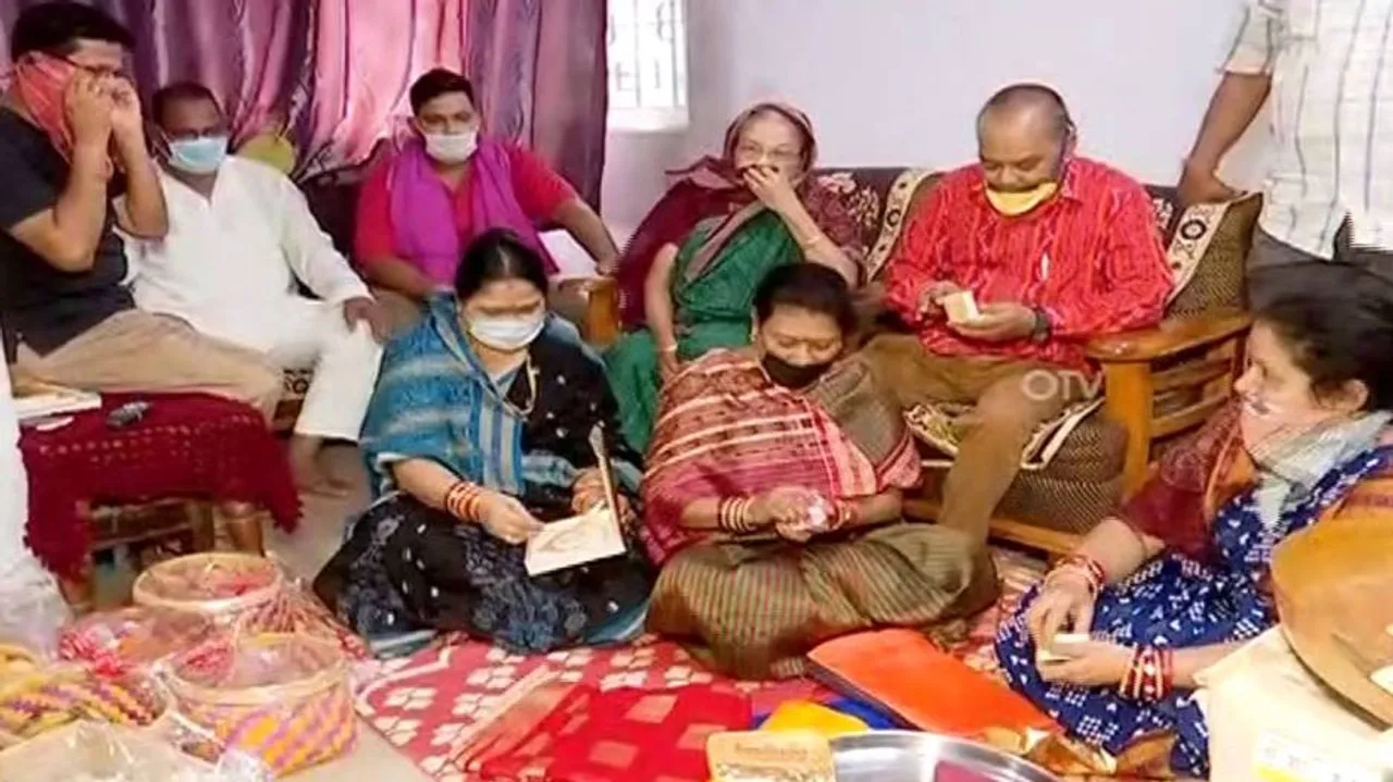 ଆଜି ଶିବ ବିବାହ, ସମ୍ବଲପୁରରେ ନିରାଡ଼ମ୍ବରରେ ପାଳନ ହେଉଛି ଶୀତଳଷଷ୍ଠୀ