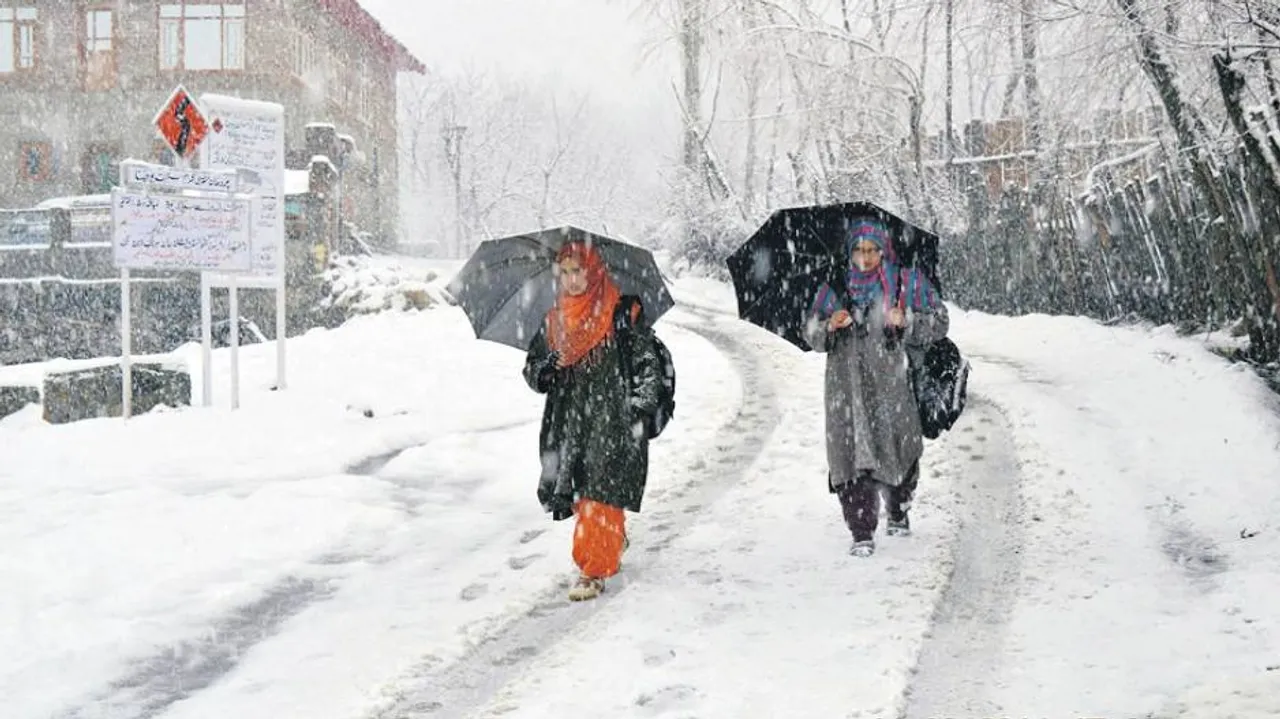 ପହଲଗାମରେ ପ୍ରବଳ ବରଫପାତ