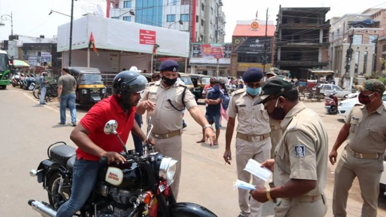 କରୋନା କଟକଣା ଭାଙ୍ଗି ଦିନକରେ ୨୭ ଗିରଫ