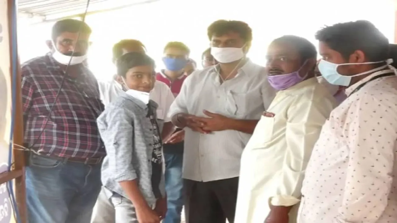 ଅଟୋମେଟିକ୍ ସାନିଟାଇଜର ଟନେଲ୍ ତିଆରି କଲେ ୭ମ ଶ୍ରେଣୀ ଛାତ୍ର