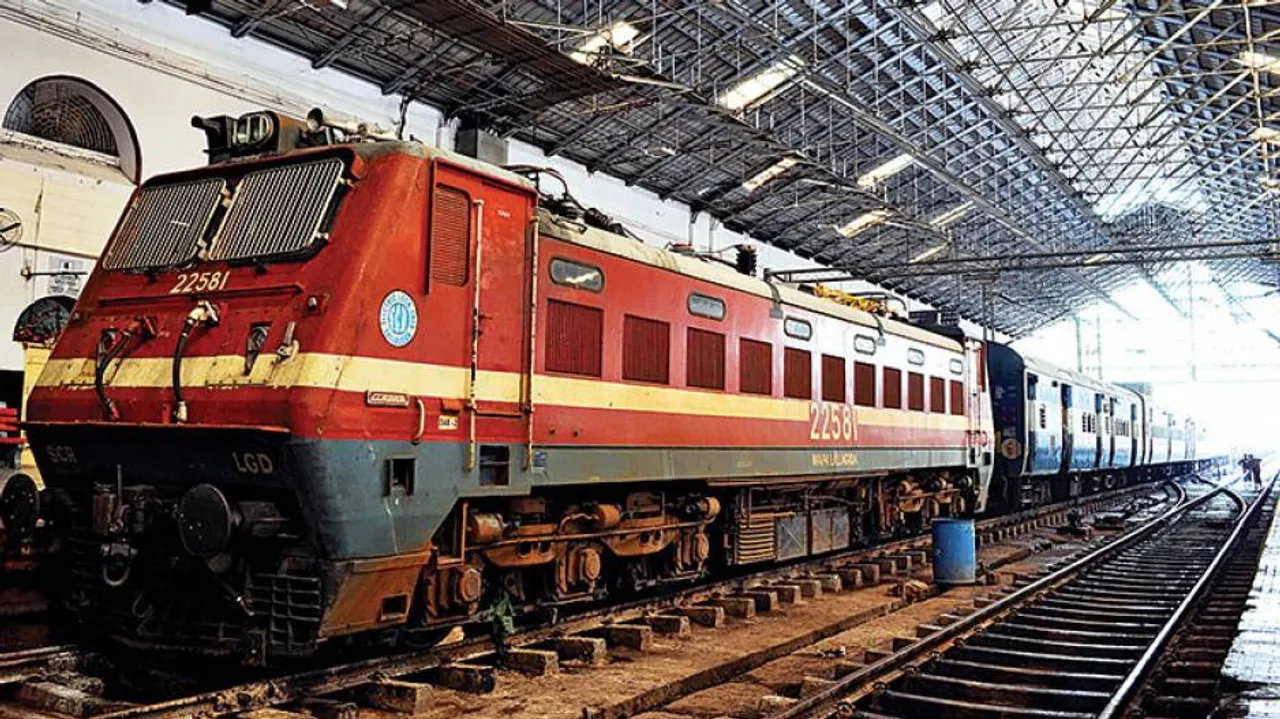 ଶ୍ରମିକଙ୍କ ପାଇଁ ଗଡ଼ିଲା ସ୍ପେଶାଲ୍ ଟ୍ରେନ୍