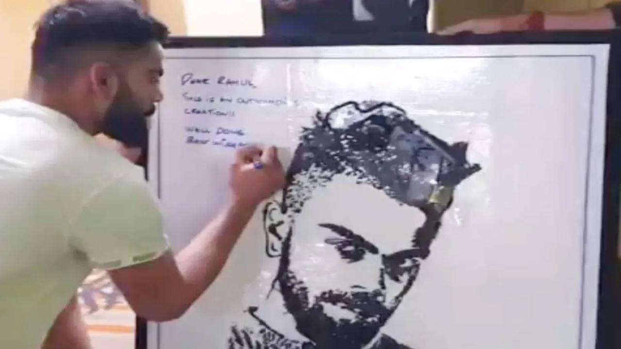 ମୋବାଇଲ୍‌ ଫୋନ୍‌ରେ ବିରାଟ୍‌ଙ୍କ ପ୍ରତିମୂର୍ତ୍ତି