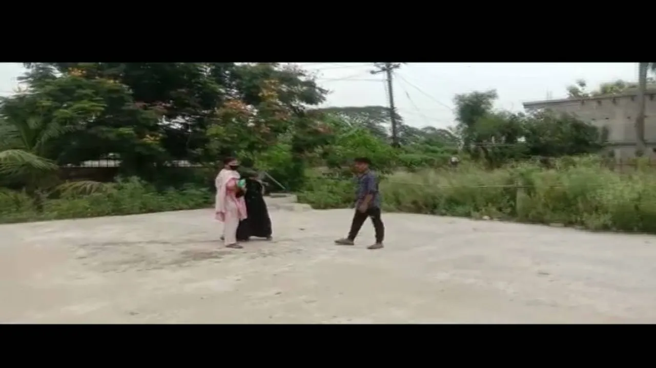 ନ୍ୟାୟ ନପାଇବାରୁ ଥାନା ଆଗରେ ମହିଳାଙ୍କ ଆତ୍ମହତ୍ୟା ଉଦ୍ୟମ