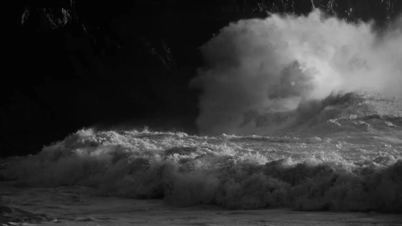 ଆସୁଛି ବାତ୍ୟା ‘ୟାସ୍‌‘: ସମୁଦ୍ରରେ ୨ରୁ ୪ ମିଟର ଉଚ୍ଚ ଜୁଆର ଆସିପାରେ