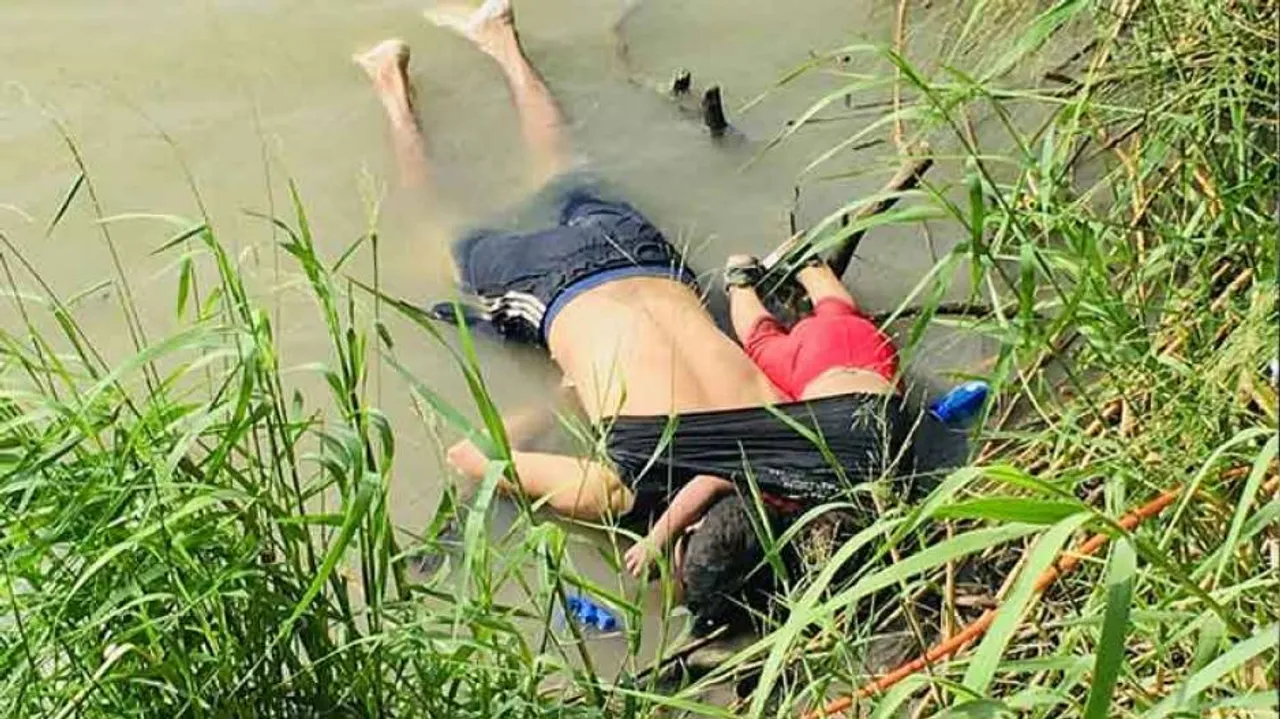 ନଦୀ କୂଳରେ ବାପ-ଝିଅଙ୍କ ଶବ, ଭାଇରାଲ ଫଟୋ ପୁଣି ଥରେ ସାରା ବିଶ୍ୱକୁ ଦୁଃଖରେ ଭିଜେଇଲା