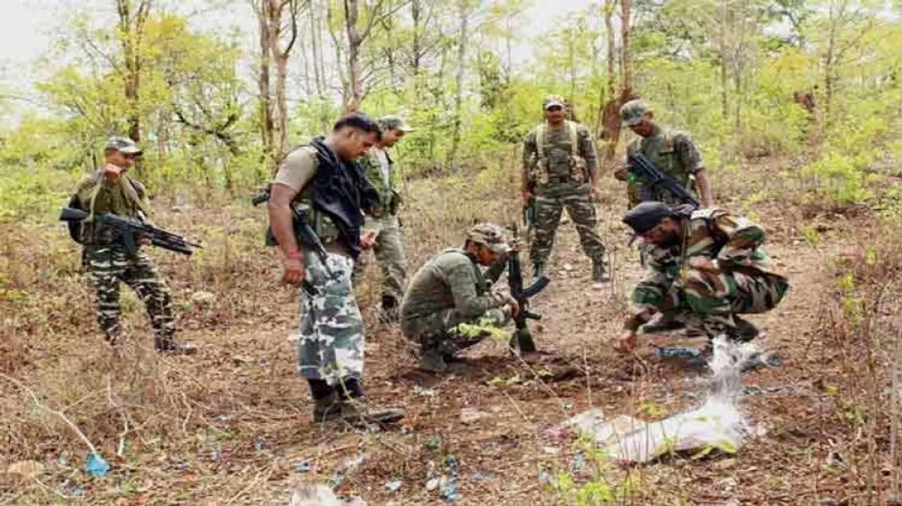 ଆତଙ୍କବାଦୀ-ସୁରକ୍ଷାକର୍ମୀ ଗୁଳି ବିନିମୟ:  ୨ ଯବାନ ସହିଦ, ଜଣେ ଝିଅ ମୃତ