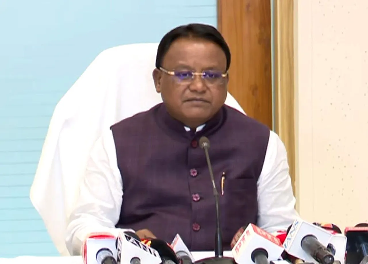 Odisha CM slams previous govt over ‘collapsed’ primary education system, BJD counters