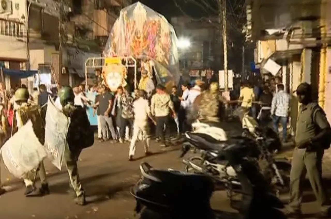 Durga Puja idol immersion ceremony turns violent in Cuttack; DCP among 6 injured in group clash
