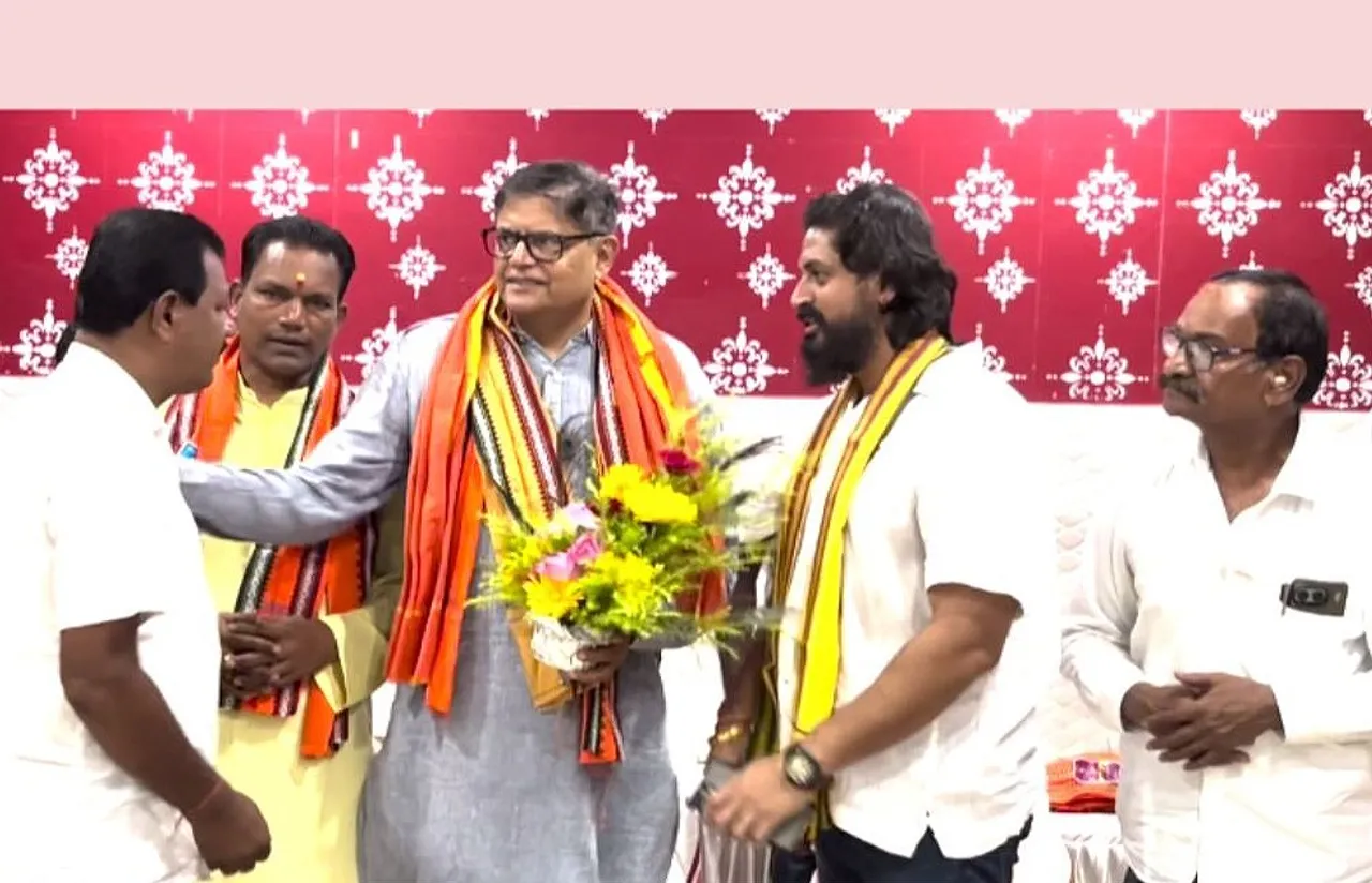 'Tiffin Pe Charcha': Kendrapara MP Baijayant Panda focuses on local connect, engages in grassroots talks