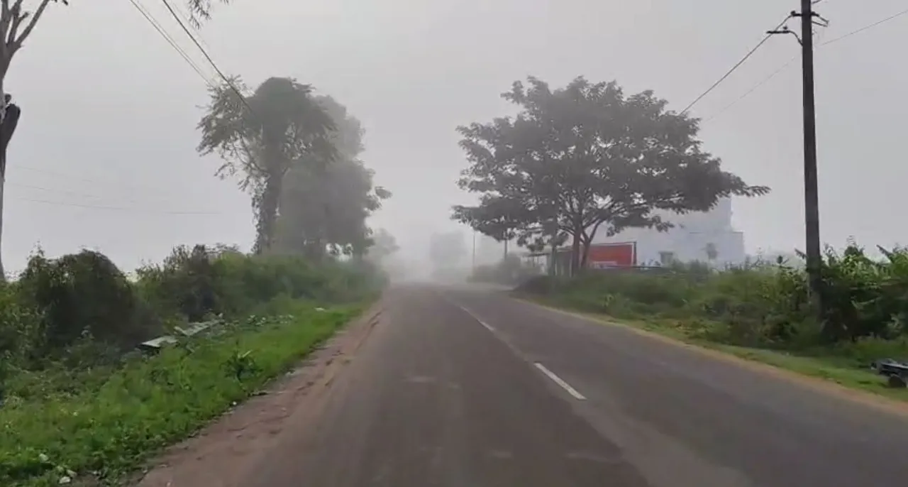 Koraput wakes up to foggy mornings as winter chill sets in