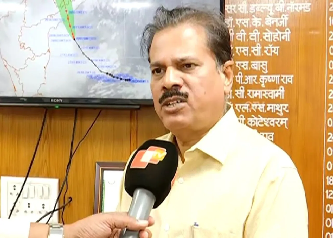 IMD warns of heavy rain, strong winds in Odiaha as severe cyclone montha approaches Andhra coast