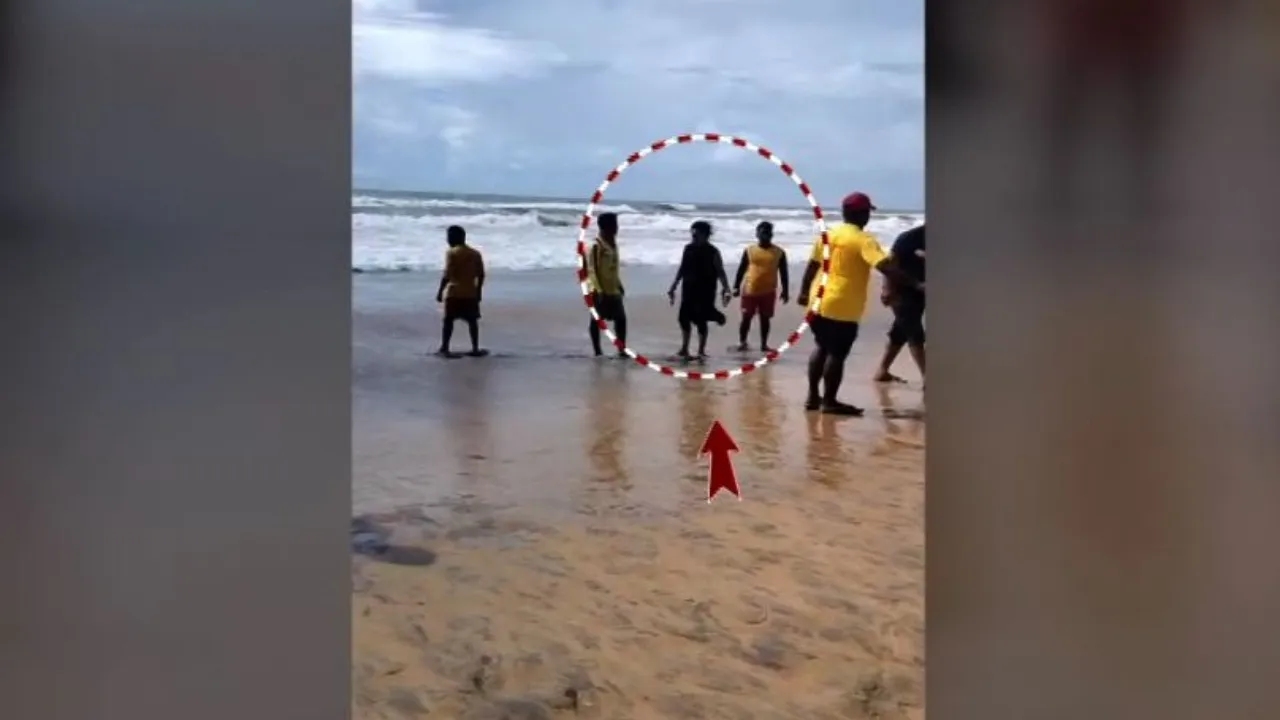 Lifeguard assaulted by tourist couple at Puri beach amid Cyclone Montha restrictions