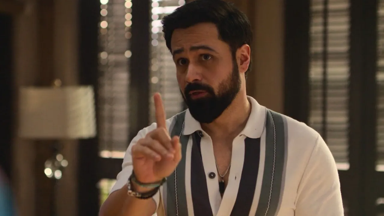 Emraan Hashmi 'charges' for 'intimacy tips'! Haq star hails Aryan Khan as a good actor