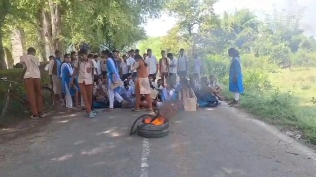 Students block road protesting over irregular classes at school in Odisha's Keonjhar