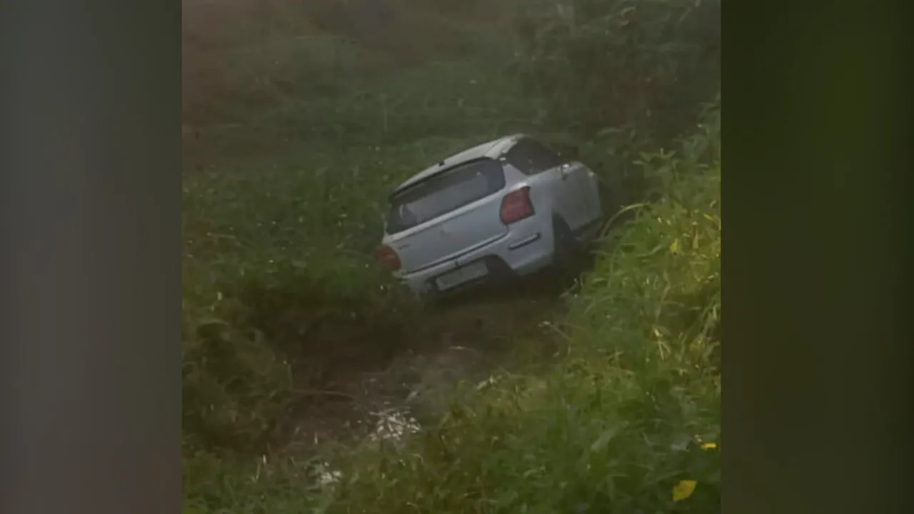 Odia actor Ashrumochan Mohanty’s car plunges into Daya canal in Bhubaneswar