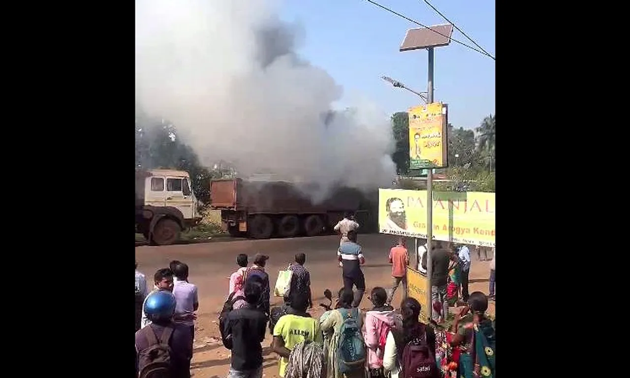 Hyva truck catches fire near Rimuli Chhak in Odisha’s Keonjhar