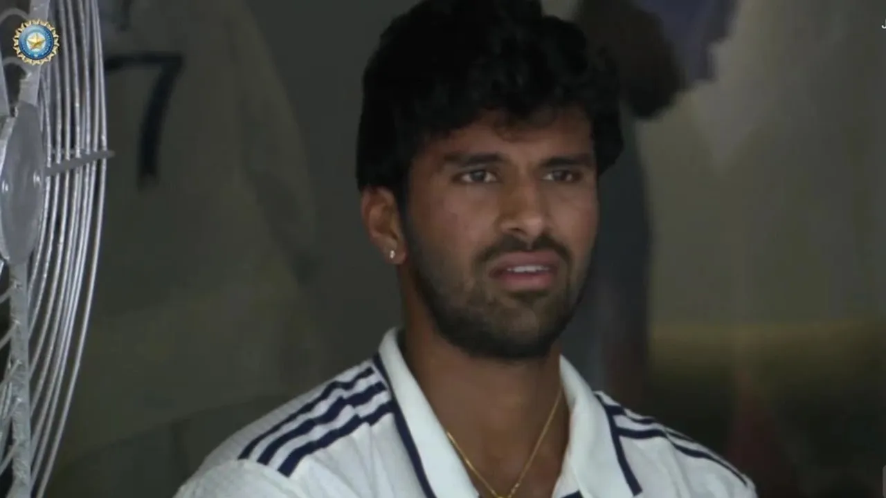 Washington Sundar breaks down in dressing room