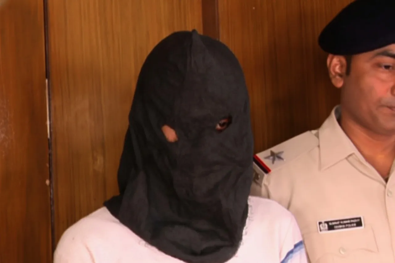 400 grams brown sugar worth 40 lakh seized