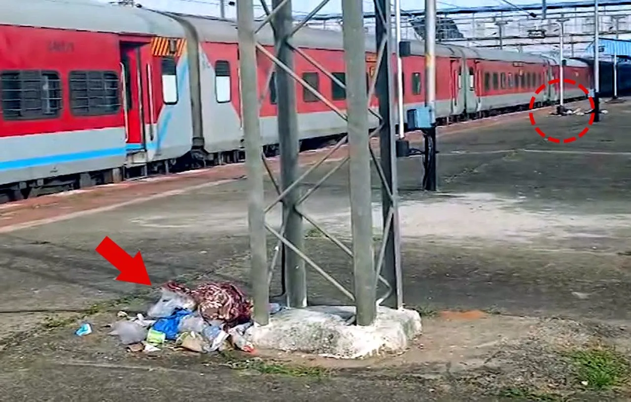 Littering on Bhubaneswar New Railway Station platform sparks resentment