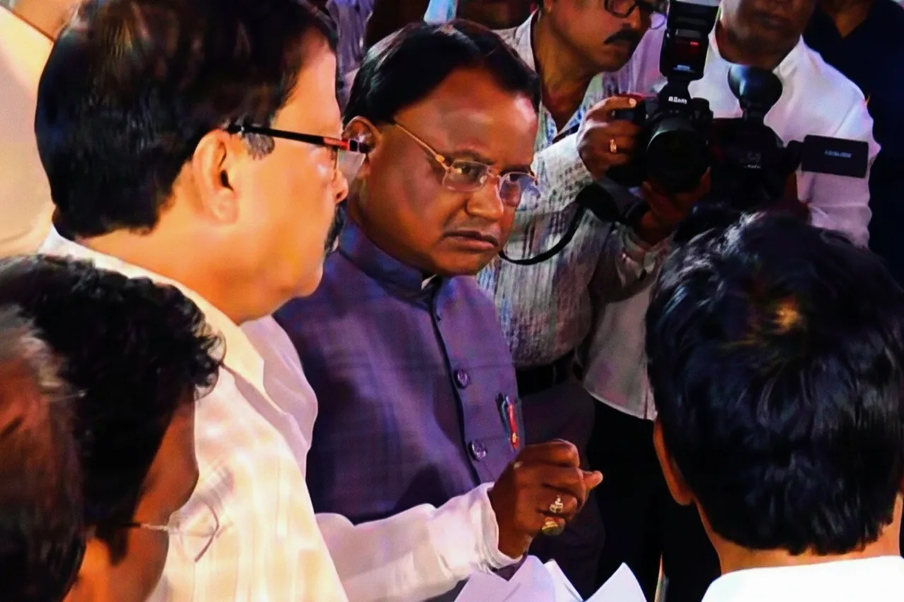 Strong public turnouts as Odisha CM holds 15th grievance redressal meet in Bhubaneswar