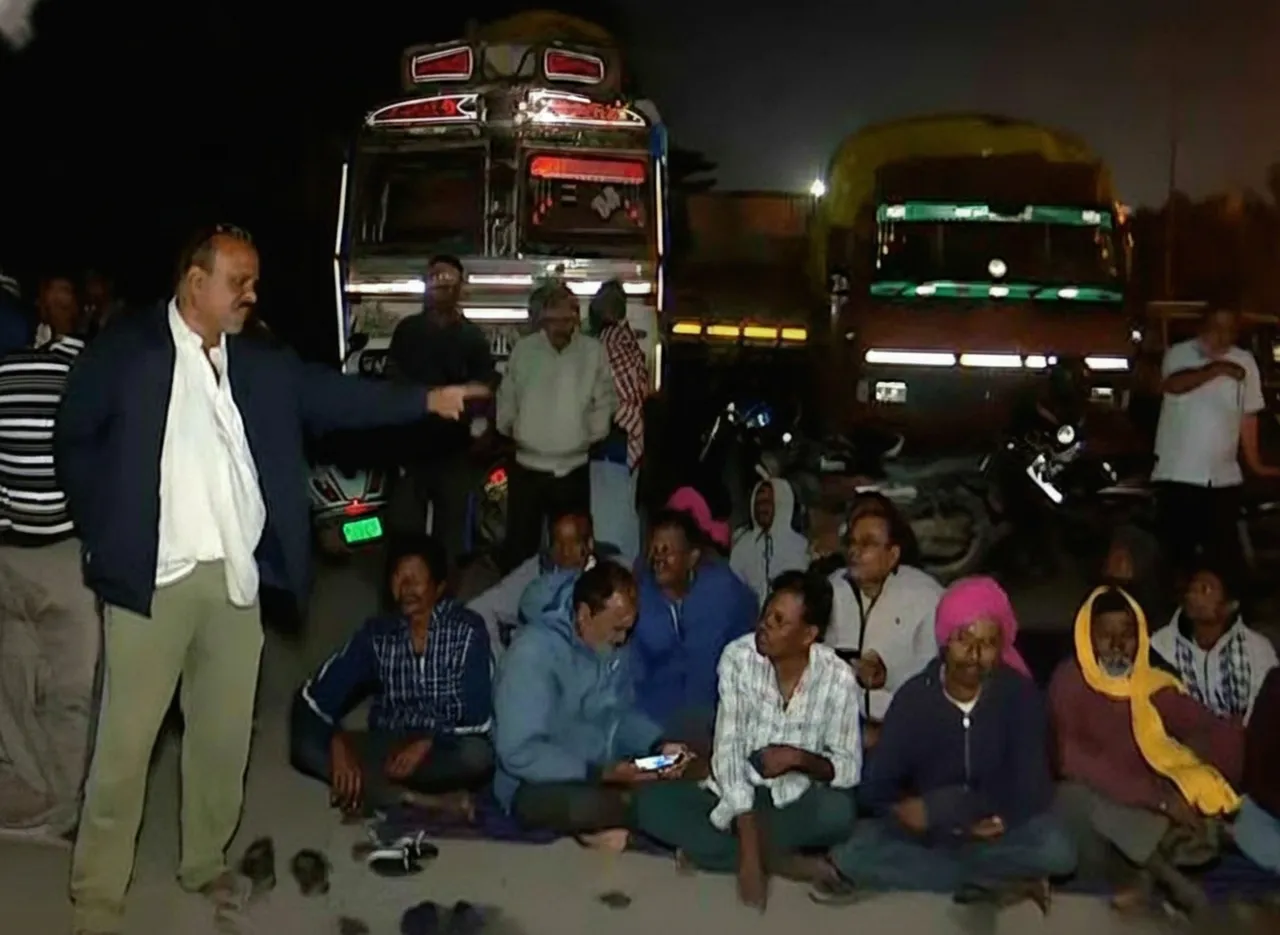 Sambalpur paddy procurement crisis deepens as millers reject stock, farmers launch protest