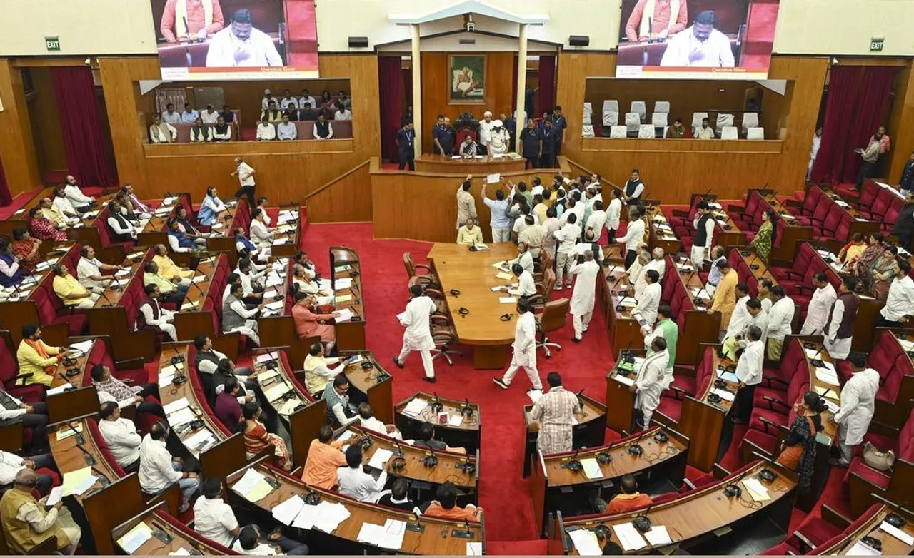 644 women and 348 children among 1,305 humans trafficked in Odisha: CM in Assembly