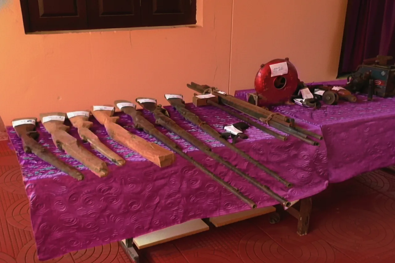 Kandhamal police busts country-made firearms unit; 3 firearms seized, accused arrested