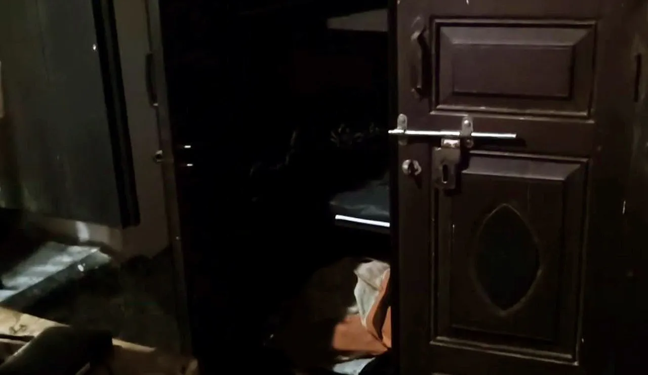 Miscreants loot sarpanch's house in Odisha’s Nayagarh