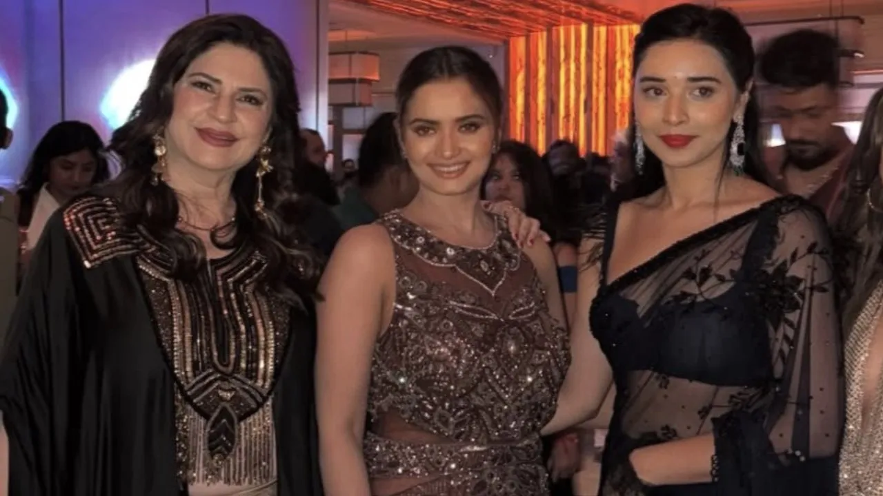 Kunickaa Sadanand with  Tanya Mittal and Neelam Giri