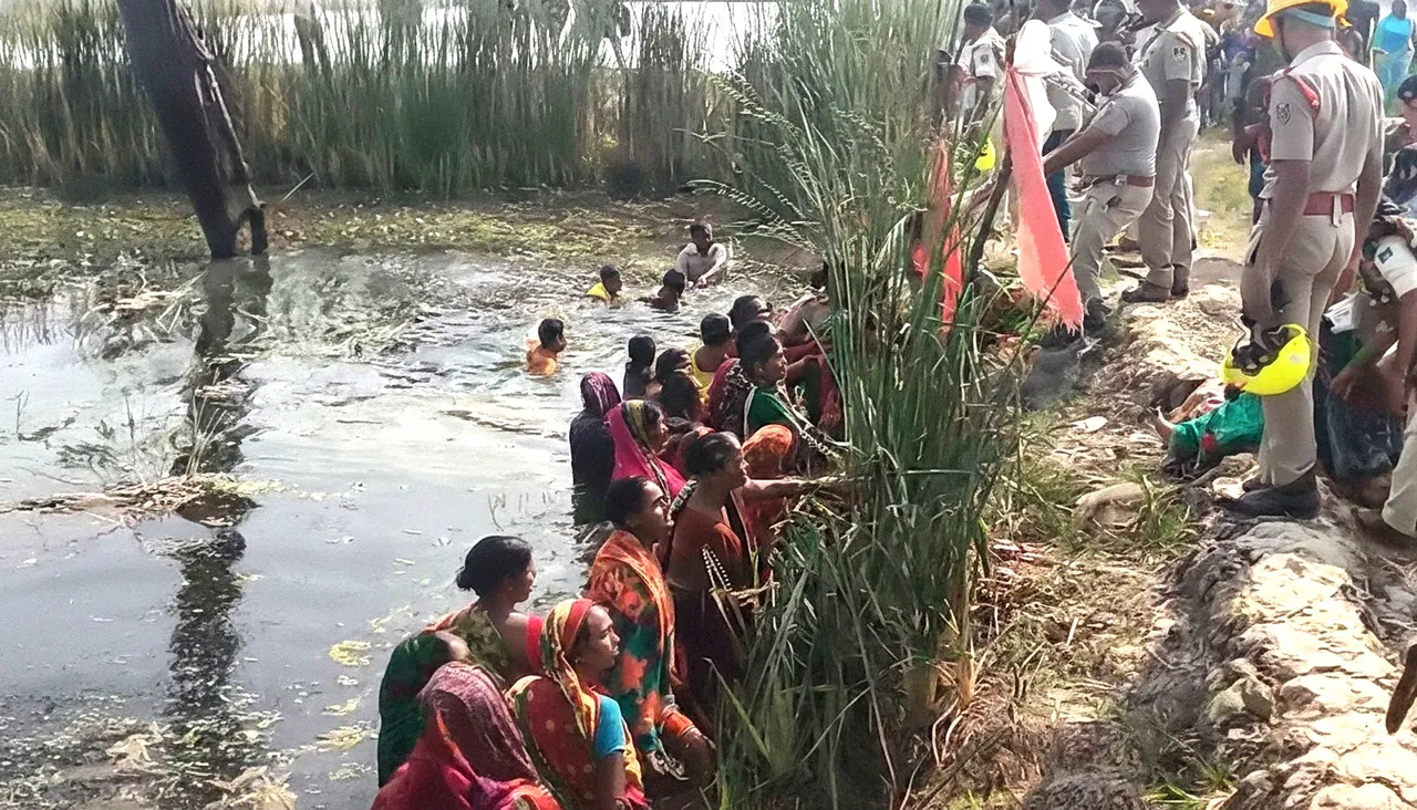 Canal digging in Brahmagiri: BJD leader criticises administration, BJP MLA responds