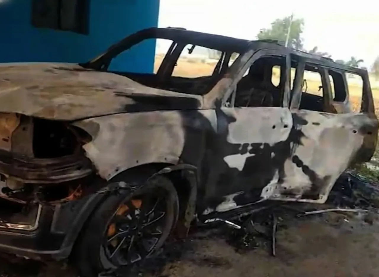 BJP Leader's SUV gutted in fire in Kendrapara