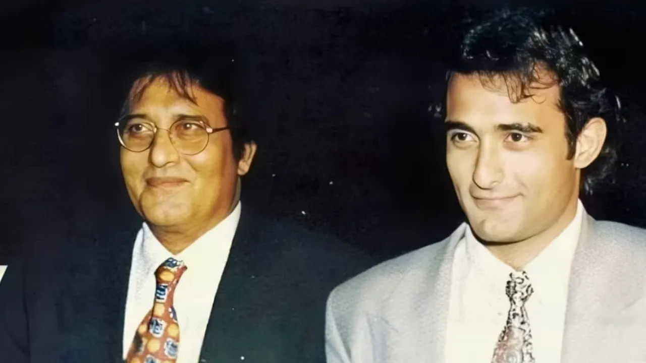 Akshaye Khanna’s strongest debut at 19 was carefully planned by Vinod Khanna! Here’s how