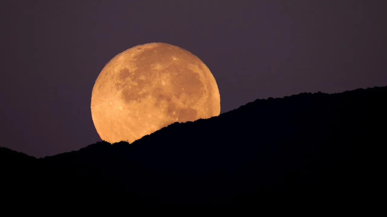 Supermoon today: 2026’s ‘Wolf Moon’ to illuminate night sky, best viewed after sunset in India