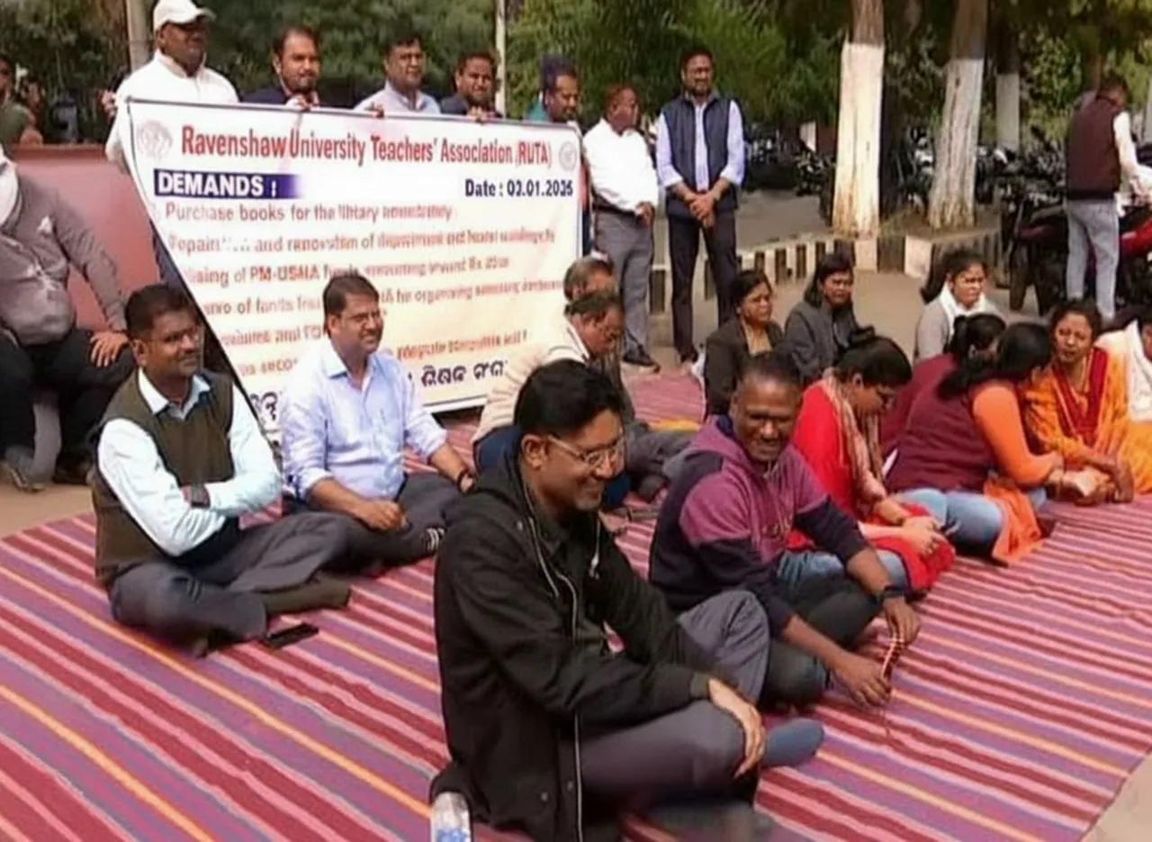 Ravenshaw University Faculties Protest Against Stalled Development