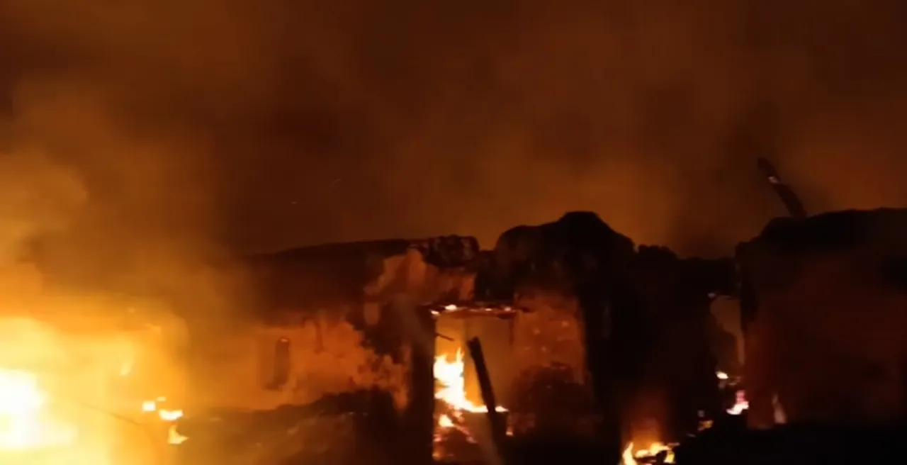 Massive fire guts 7 houses in Bhadrak