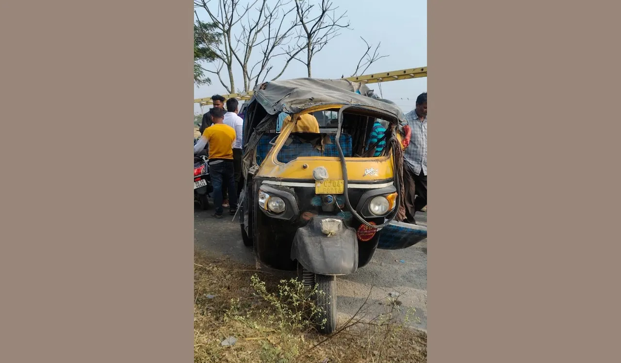 Auto-rickshaw carrying schoolchildren overturns in Odisha’s Jajpur, 5 injured