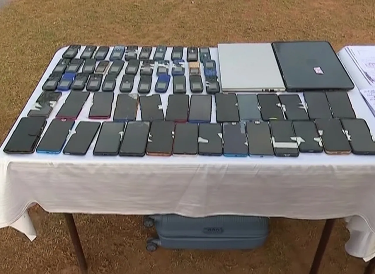 nter-state cyber fraud gang busted in Bhubaneswar, 60 mobiles seized