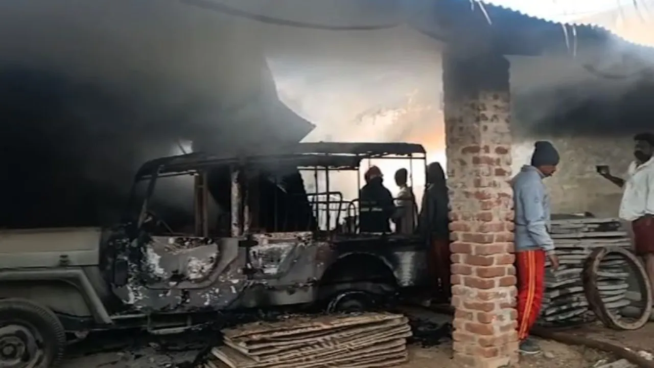 Contractor’s godown set on fire in Kalahandi, Maoist angle ruled out