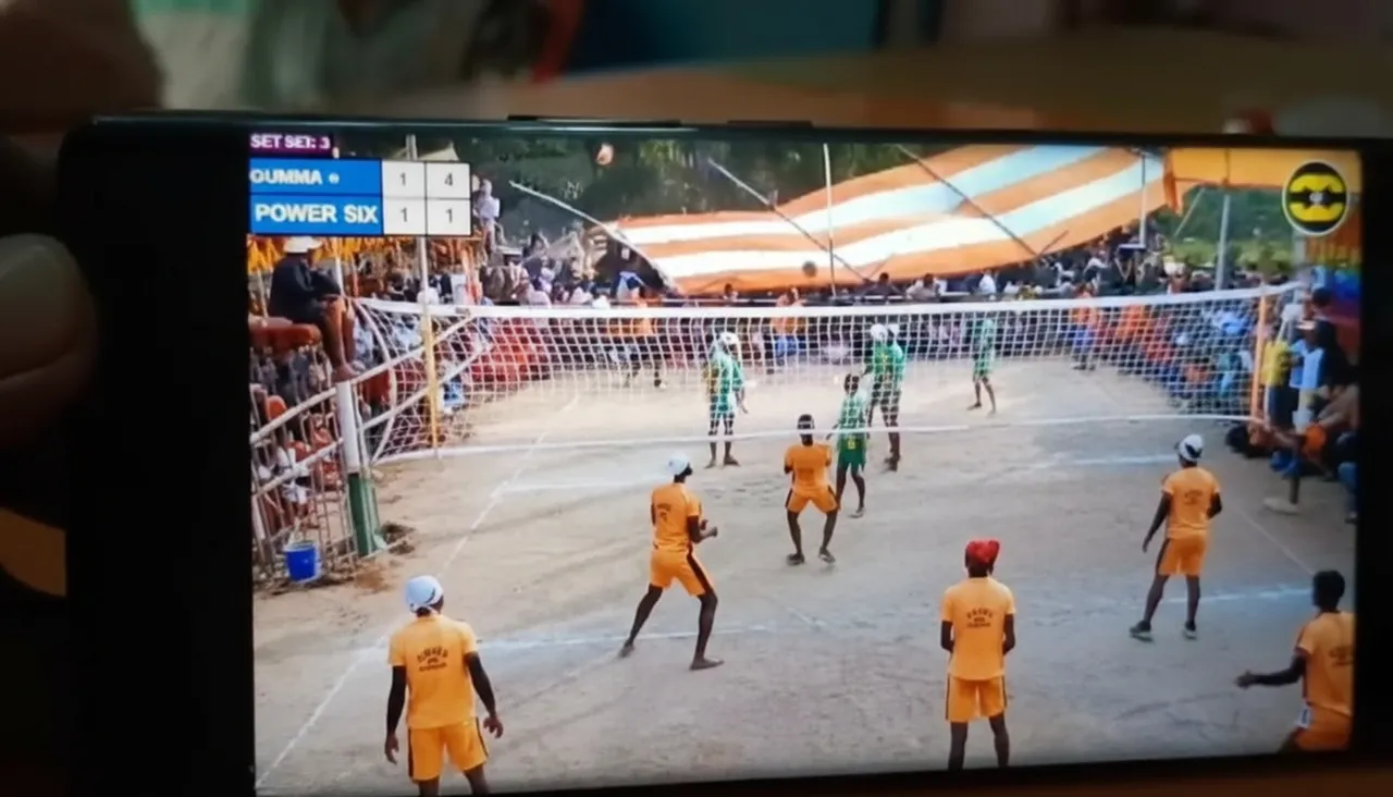 Stage collapses during volleyball final match in Odisha, spectators safe