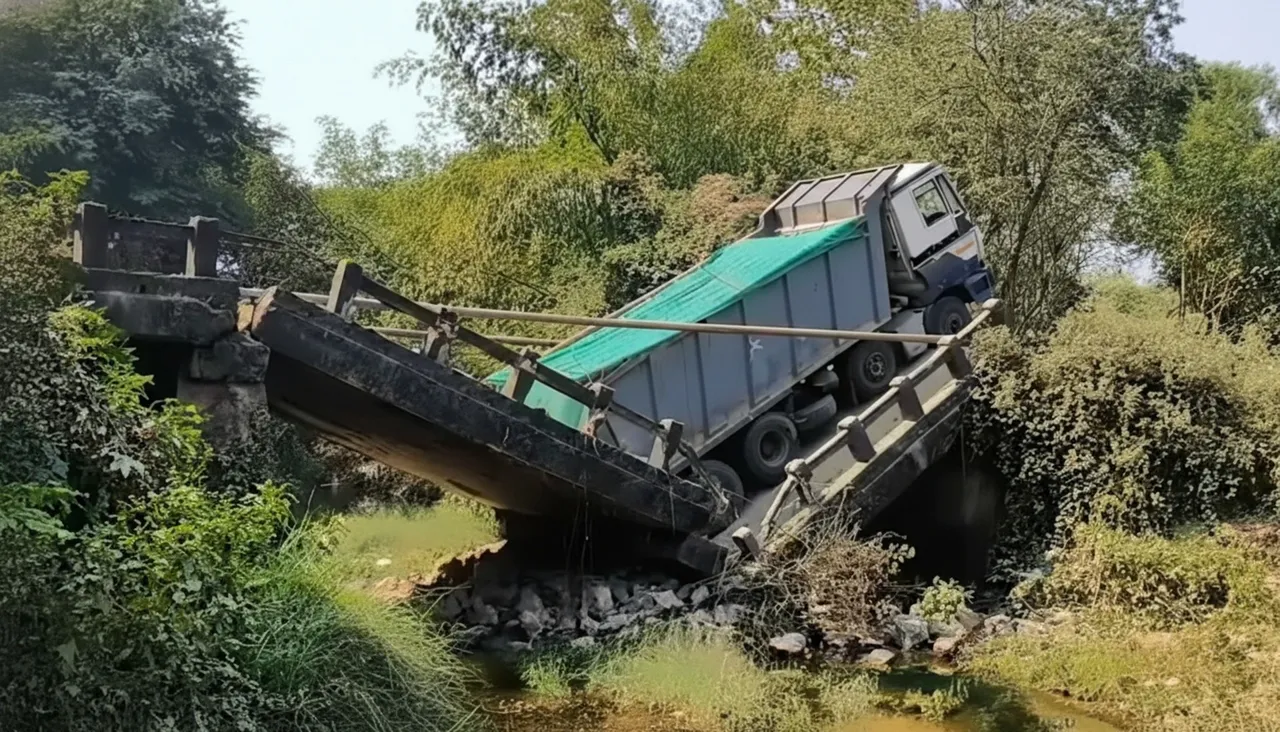 Bridge collapse in Khorda disrupts traffic