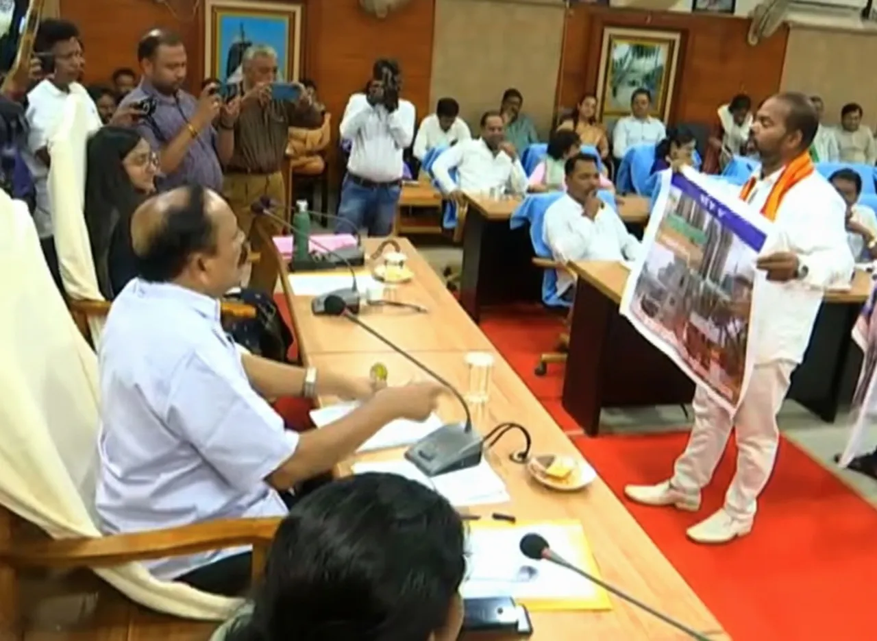 CMC council meeting disrupted after heated exchange between Mayor and Congress Corporator