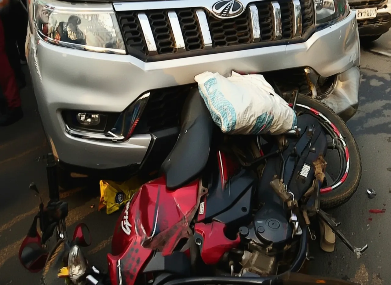 Two-year-old thrown off bike, couple injured in Bhubaneswar road mishap