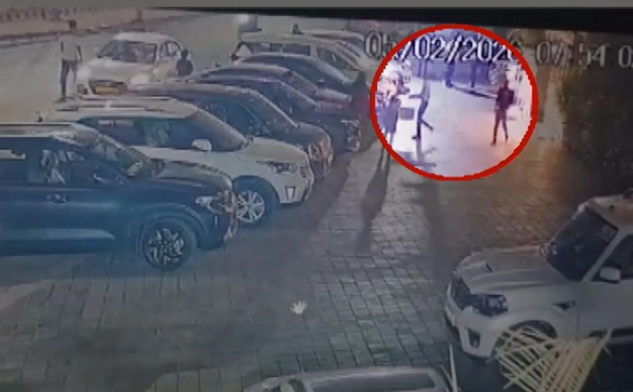 CCTV Footage of loot